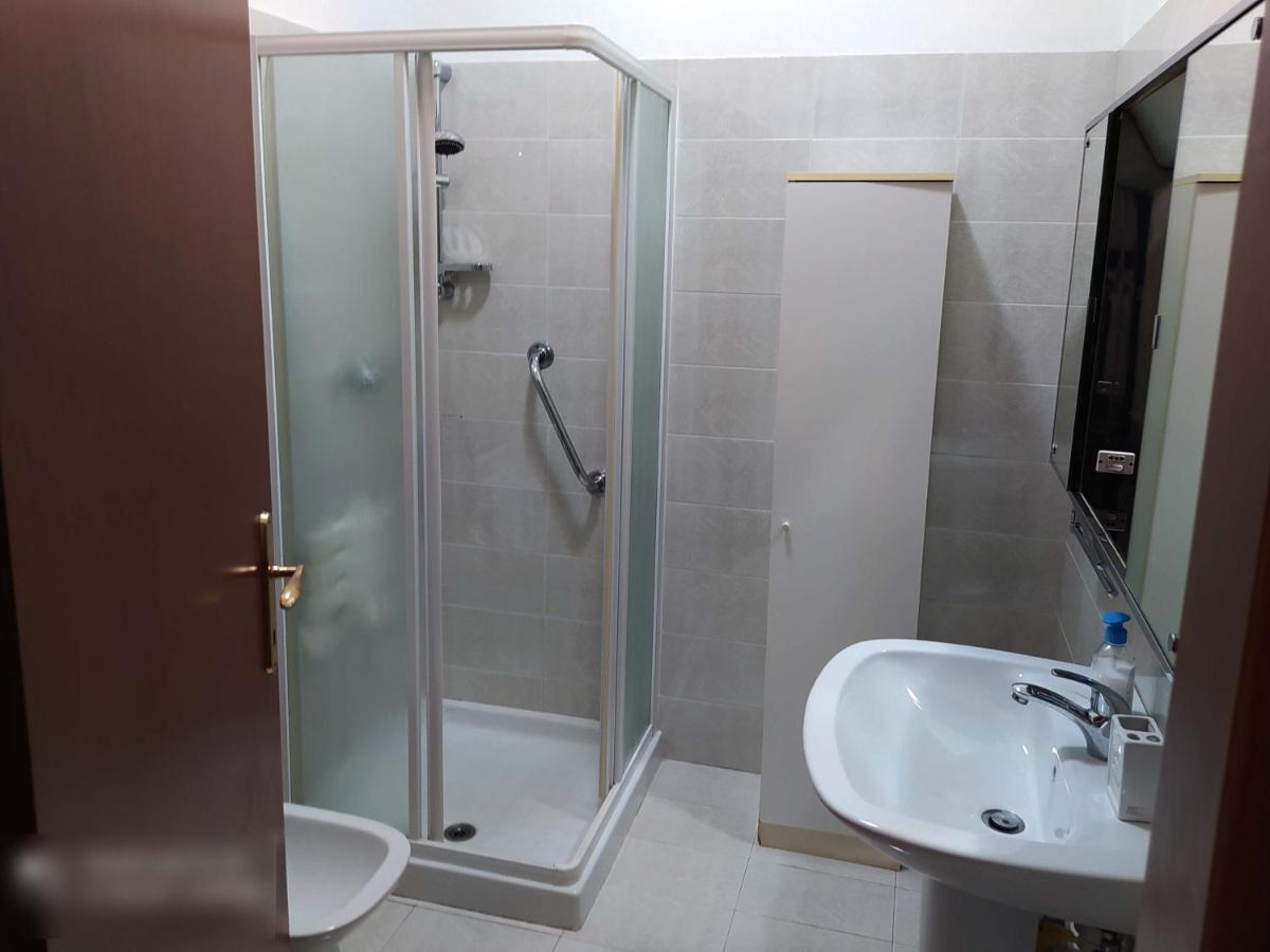 ホテル Stanza Con Bagno Ed Accesso Privati トリエステ エクステリア 写真